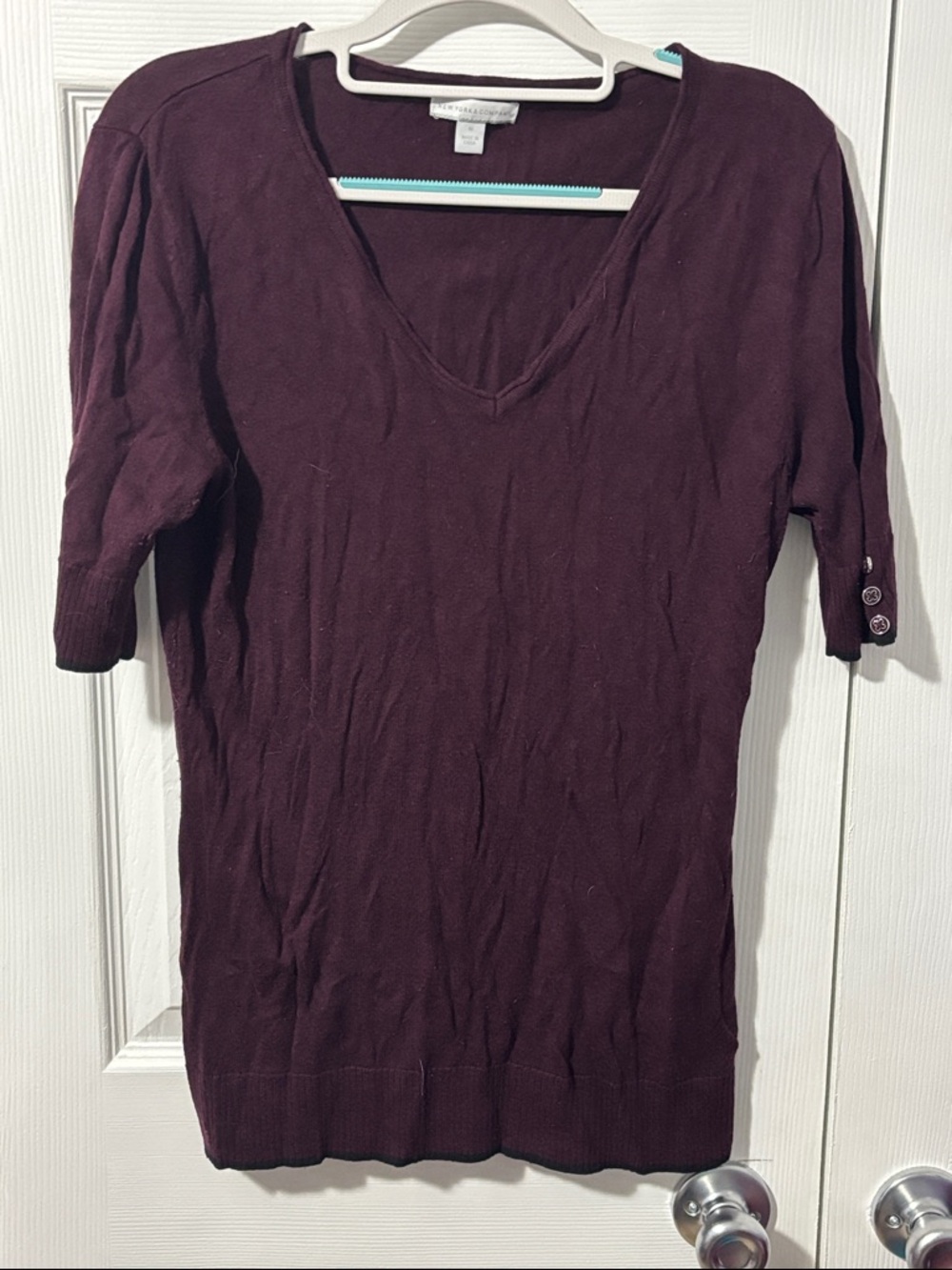 New York & Company Plum V-Neck Short Sleeve Knit Top